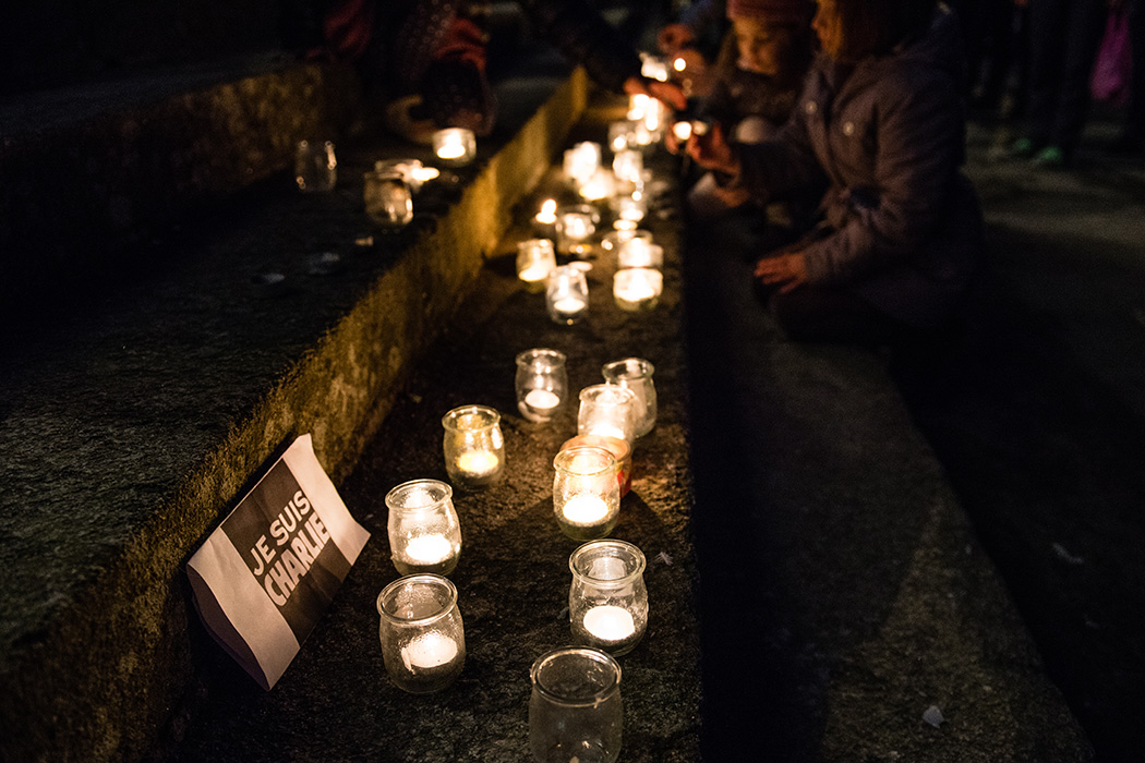 Je suis Charlie en hommage au membres de l'équipe de Charlie Hebdo