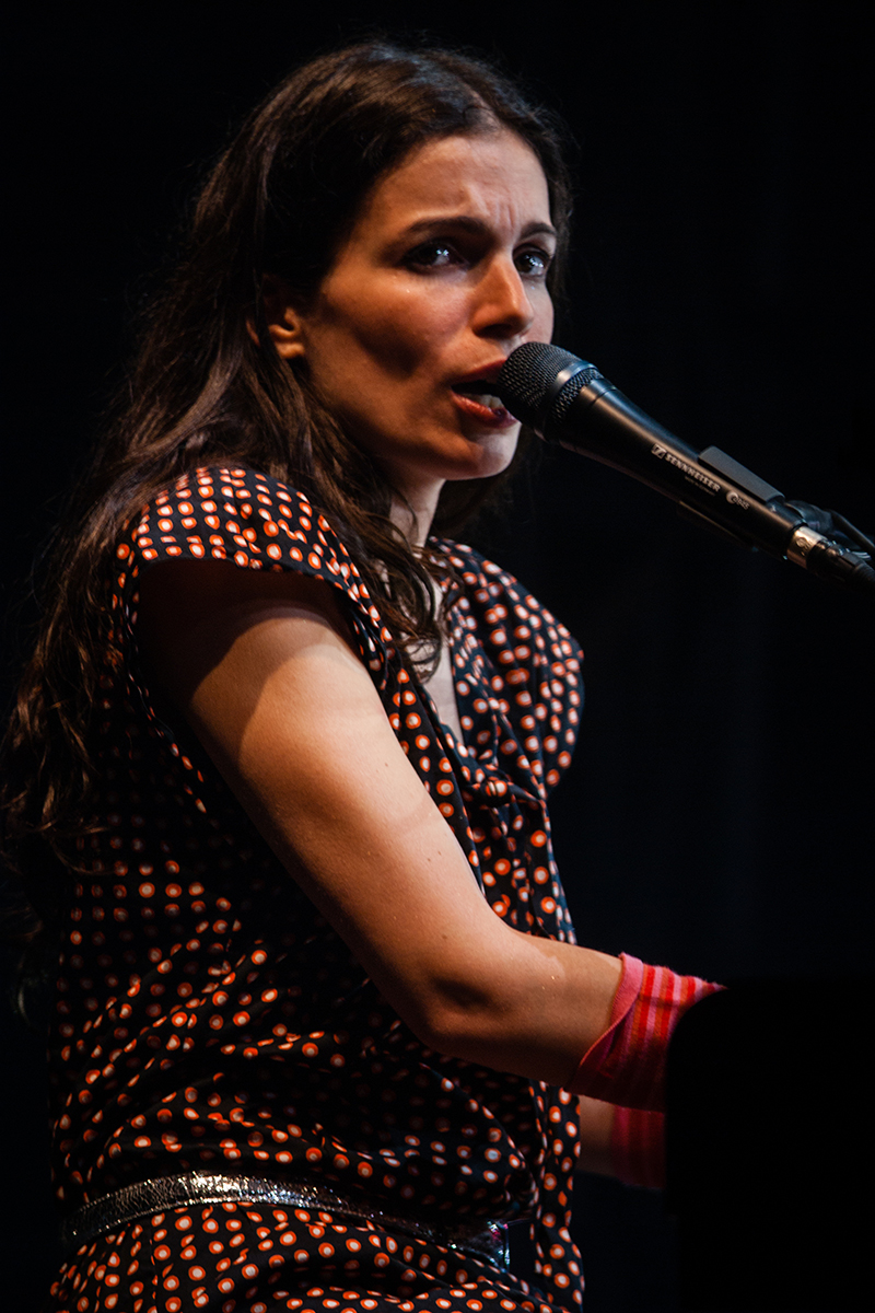 Yael Naim au piano Solidays 2008