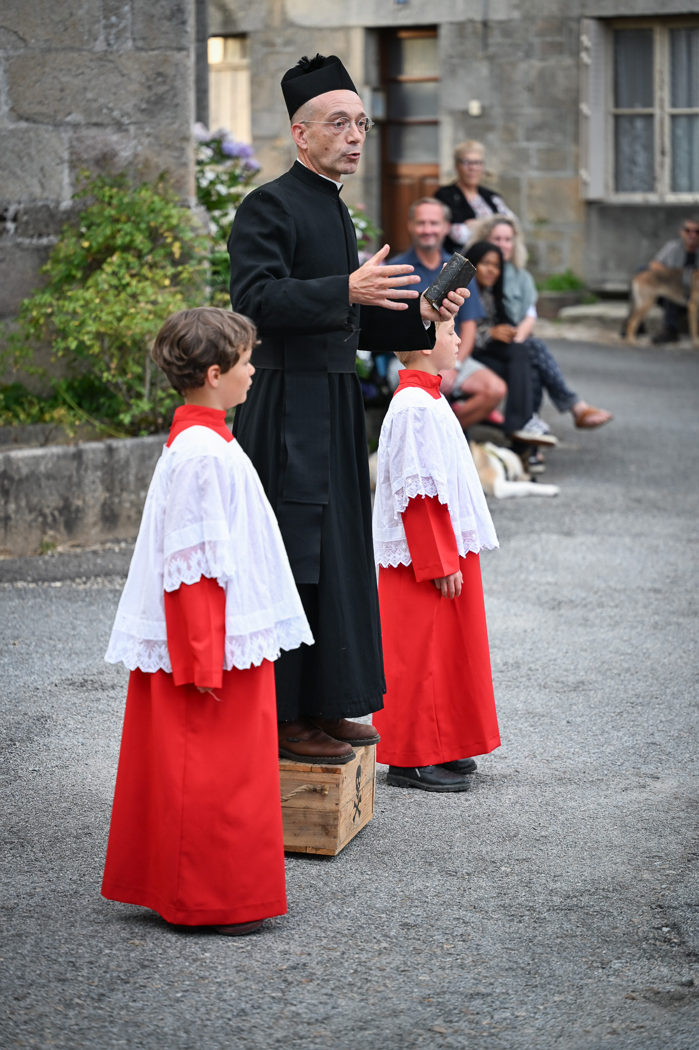 Les enfants de coeur du curé
