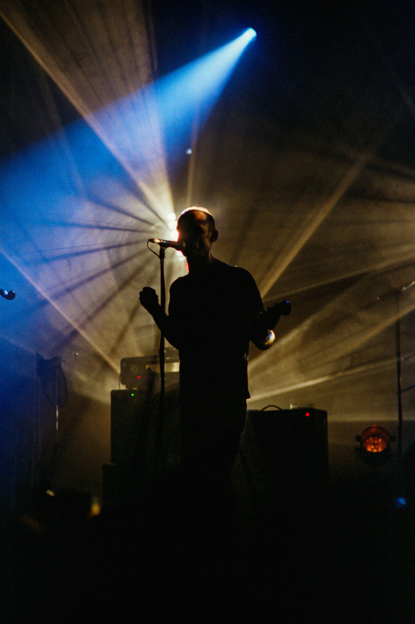 Gaetan Roussel contre lumière